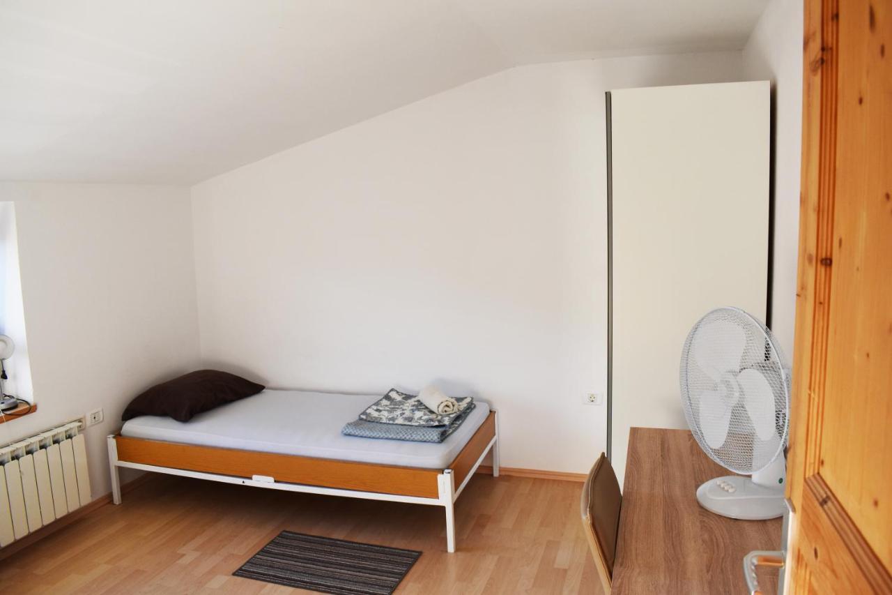 Rooms Busija 伊佐拉 外观 照片