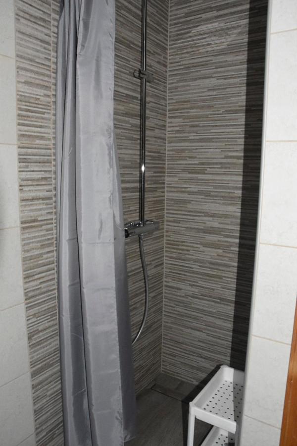 Rooms Busija 伊佐拉 外观 照片