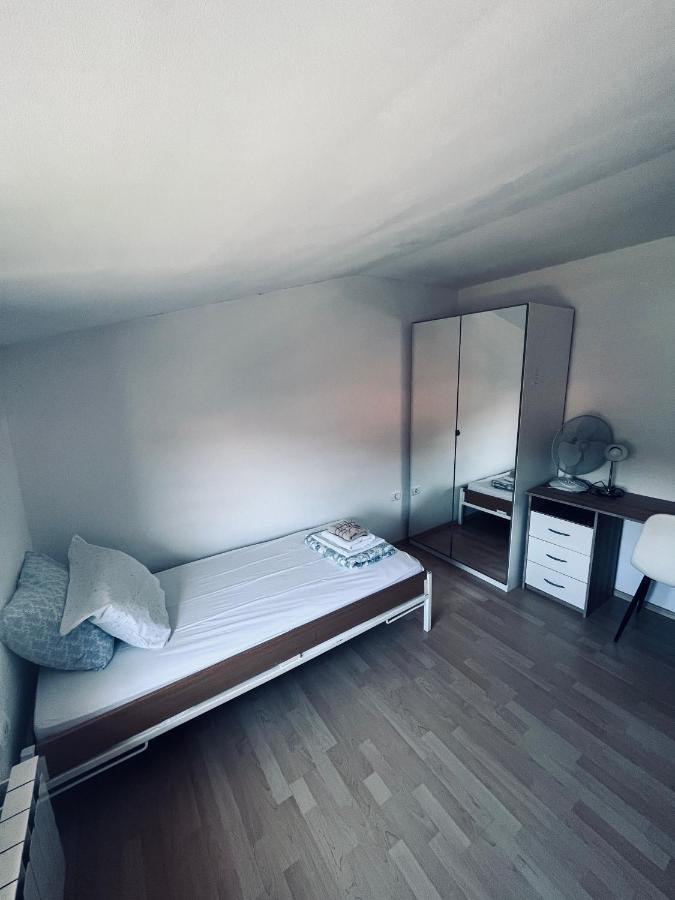 Rooms Busija 伊佐拉 外观 照片