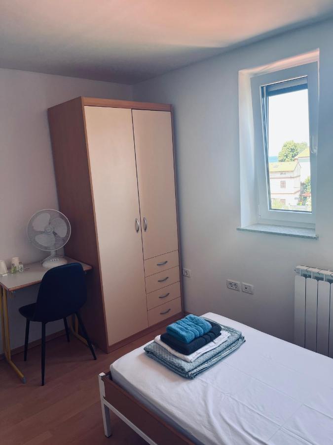 Rooms Busija 伊佐拉 外观 照片