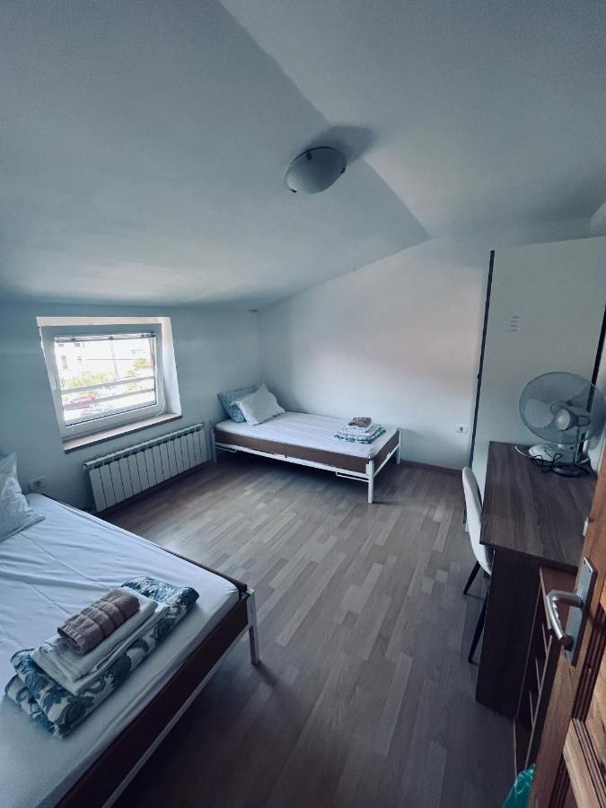 Rooms Busija 伊佐拉 外观 照片